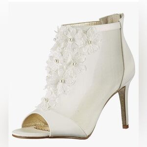Adrianna Papell White Peep-Toe Heels with Floral Detail never worn